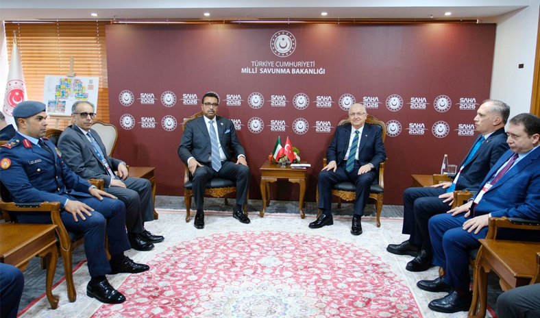 وزير الدفاع يبحث مع وزير الدفاع الوطني التركي أوجه التعاون المشترك وزير الدفاع يبحث مع وزير الدفاع الوطني التركي أوجه التعاون المشترك
