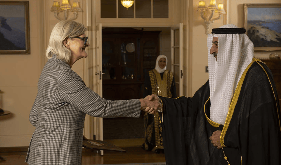 سفير الكويت لدى أستراليا يقدّم أوراق اعتماده إلى الحاكم العام
