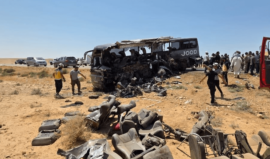 «الصحة» السورية: 35 وفاة و30 مصاباً بحادث طريق دمشق دير الزور «الصحة» السورية: 35 وفاة و30 مصاباً بحادث طريق دمشق دير الزور