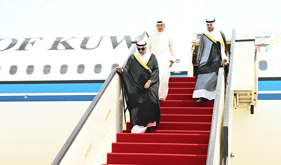 ممثل سمو الأمير سمو ولي العهد يصل إلى قطر ممثل سمو الأمير سمو ولي العهد يصل إلى قطر