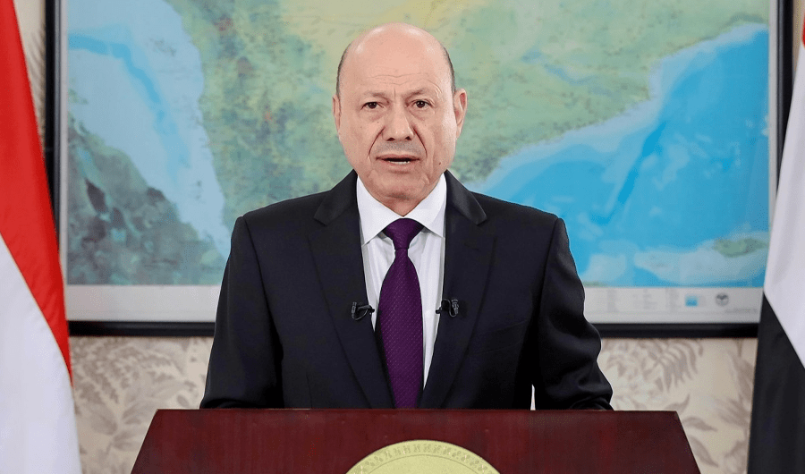 العليمي: لن تعود أي طائرة إيرانية إلى الأراضي اليمنية.. من اليوم