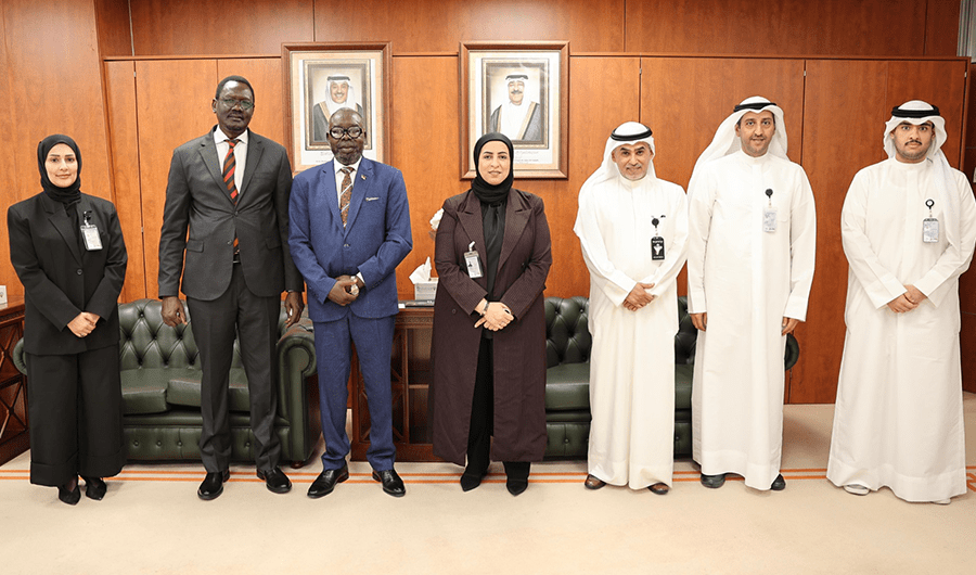 مديرة &laquo;القوى العاملة&raquo; تبحث مع سفير جنوب السودان تطوير آليات العمل وتبادل الخبرات