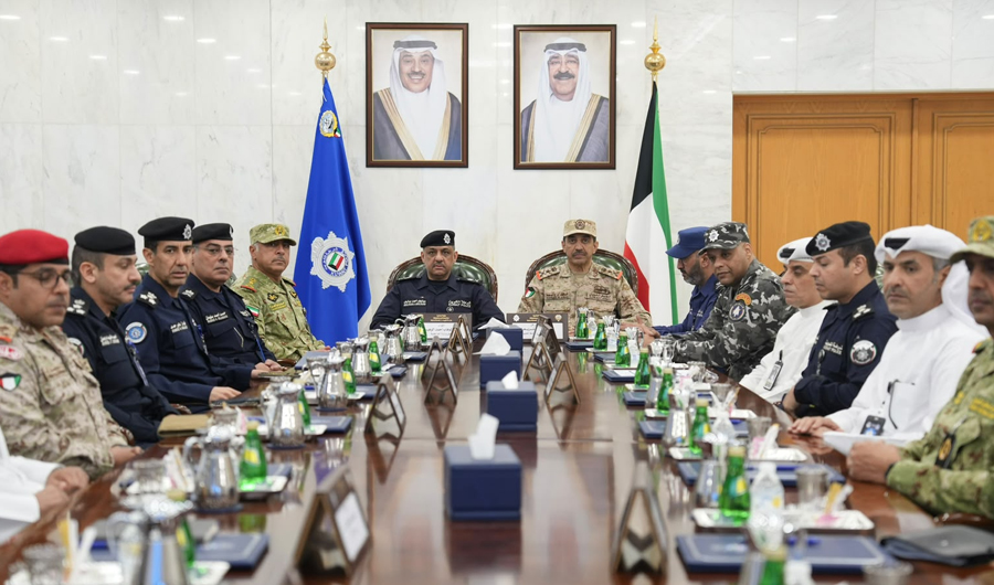 القيادات العسكرية والأمنية تعقد اجتماعاً تنسيقياً لبحث التعاون ورفع الجاهزية