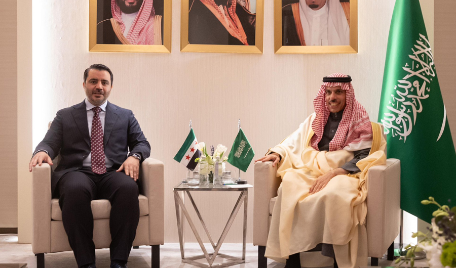 سوريا تدين تصريحات ميليشيا الحوثي وتؤكد تضامنها الكامل مع السعودية سوريا تدين تصريحات ميليشيا الحوثي وتؤكد تضامنها الكامل مع السعودية