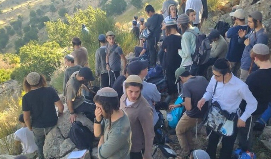 جيش الاحتلال: منعنا مجموعة من المواطنين من عبور الحدود إلى سوريا جيش الاحتلال: منعنا مجموعة من المواطنين من عبور الحدود إلى سوريا