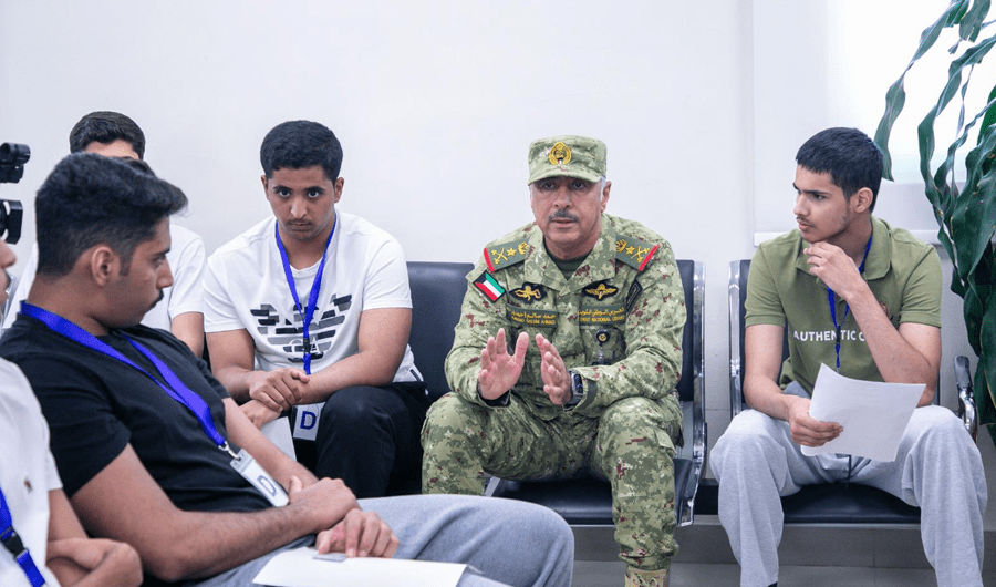 وكيل «الحرس الوطني» يتفقّد الفحص الطبي للمتقدمين لدورة الطلبة الضباط وكيل «الحرس الوطني» يتفقّد الفحص الطبي للمتقدمين لدورة الطلبة الضباط