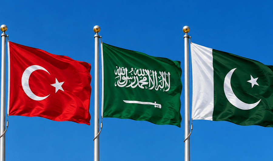 السعودية وتركيا وباكستان توقع «اتفاقية مكة» للدفاع المشترك السعودية وتركيا وباكستان توقع «اتفاقية مكة» للدفاع المشترك
