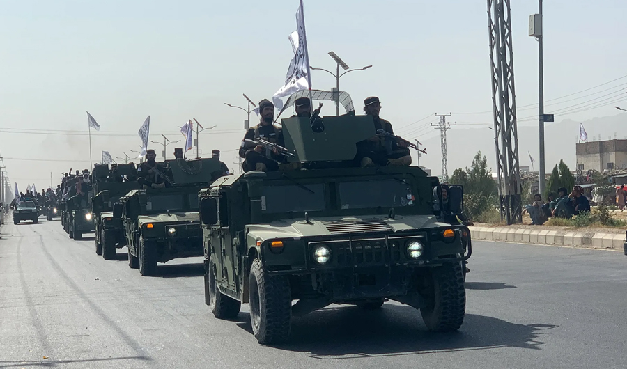 طالبان لترامب: الأسلحة الأميركية أصبحت ملكاً لأفغانستان ولن نعيدها