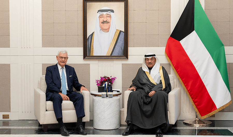 سمو ولي العهد يبحث مع &laquo;ليماك القابضة&raquo; مشاريع الشركة الكبرى في الكويت