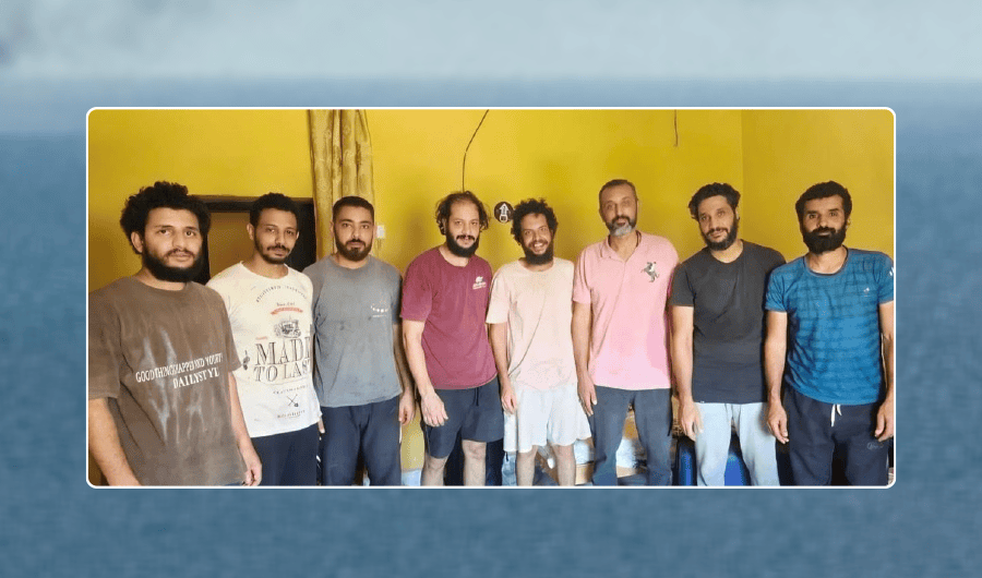 الإفراج عن بحارة مصريين كانوا مخطوفين على متن سفينة بالصومال