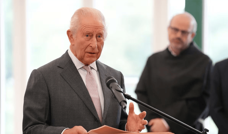 ملك بريطانيا يدعو إلى وضع آليات تمنع «التهديدات الوجودية» للذكاء الاصطناعي على البشرية ملك بريطانيا يدعو إلى وضع آليات تمنع «التهديدات الوجودية» للذكاء الاصطناعي على البشرية