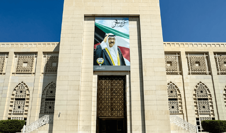 الكويت تدين إطلاق ميليشيا الحوثي صواريخ باليستية باتجاه مدينتي الطائف وينبع في السعودية