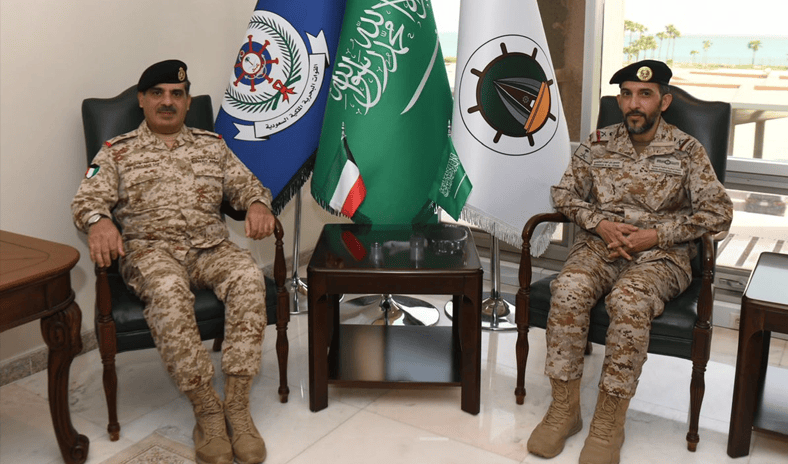 آمر القوة البحرية الكويتية وآمر الأسطول الشرقي للقوات البحرية السعودية يعقدان الاجتماع التنسيقي الثالث آمر القوة البحرية الكويتية وآمر الأسطول الشرقي للقوات البحرية السعودية يعقدان الاجتماع التنسيقي الثالث