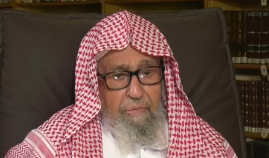 مفتي السعودية: استهداف الحوثي للمنشآت المدنية وقاصدي الحرمين &laquo;من أعظم الجرائم&raquo;