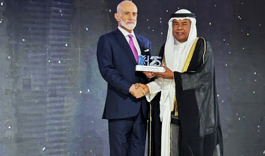 مركز الحسين للسرطان يكرّم الصندوق الكويتي للتنمية