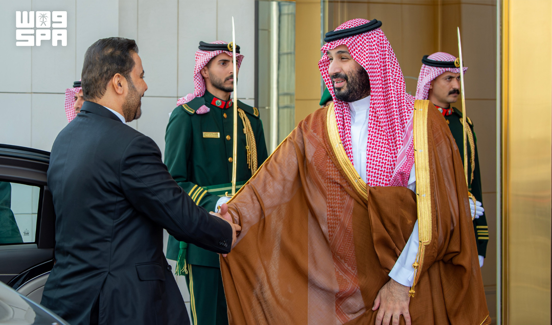 ولي العهد السعودي يبحث مع رئيس الوزراء العراقي تطورات الأحداث الإقليمية