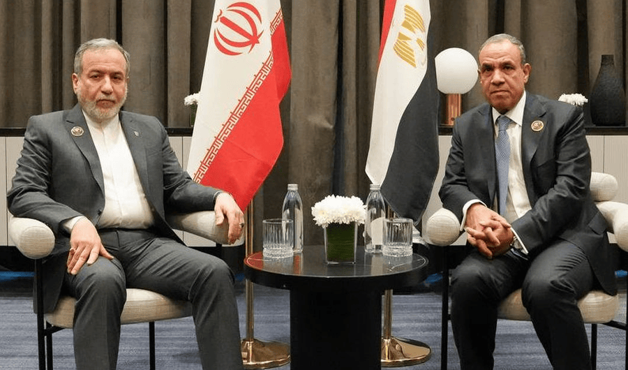 عبدالعاطي لعراقجي: ضرورة خفض التصعيد وإعلاء التفاوض واحترام أمن الخليج