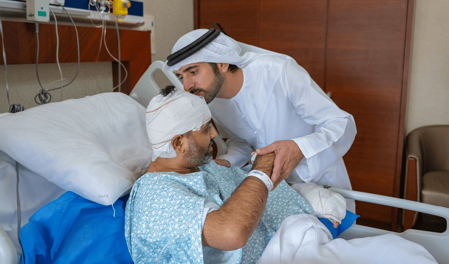 حمدان بن محمد يزور طيار &laquo;فلاي دبي&raquo;: جسّد أعلى درجات الشجاعة