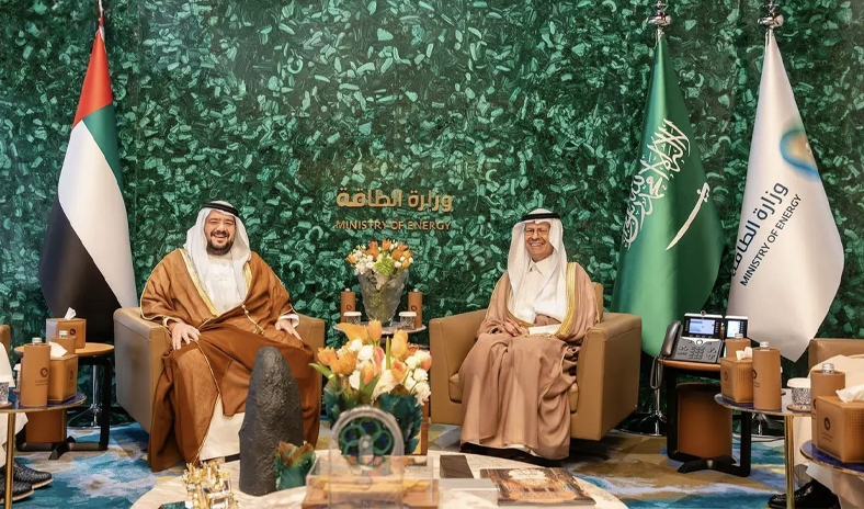 السعودية والإمارات توقعان مذكرة تفاهم لتعزيز التعاون في الربط الكهربائي والسككي