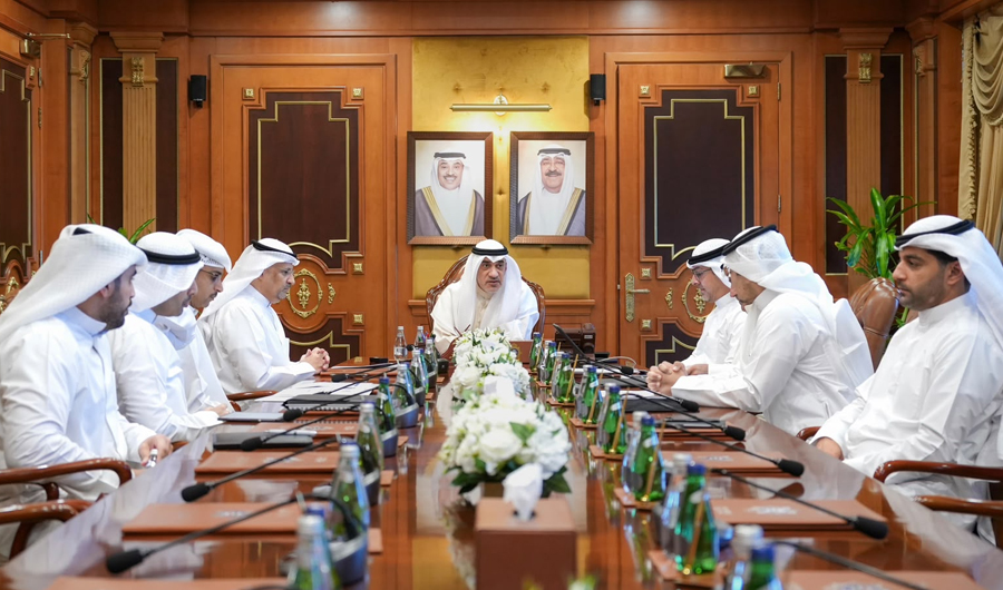 النائب الأول يترأس اجتماعاً تنسيقياً مع مسؤولي قطاع الاتصالات لتنظيم العمل وتذليل المعوقات النائب الأول يترأس اجتماعاً تنسيقياً مع مسؤولي قطاع الاتصالات لتنظيم العمل وتذليل المعوقات