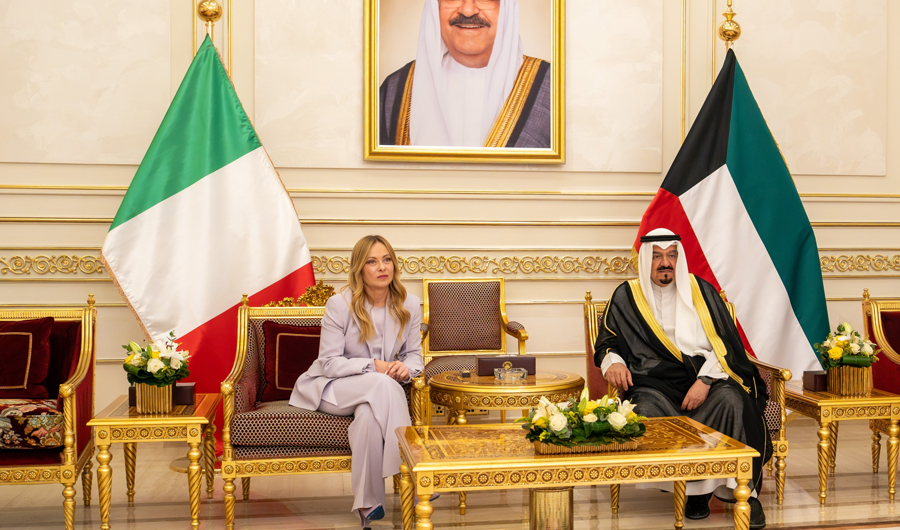 الكويت وإيطاليا توقعان مذكرتي تفاهم وخطاب نوايا لتعزيز التعاون الاستثماري والدفاعي
