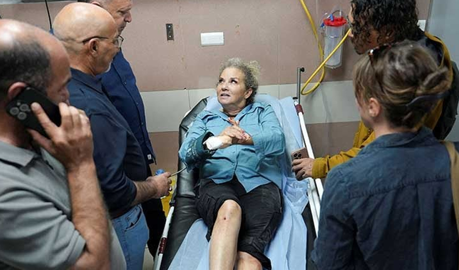 مستوطنون ملثمون يعتدون على مصوّرة &laquo;واشنطن بوست&raquo;