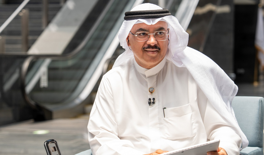الطبطبائي رداً على طالب اقترح تخصيص الخميس للتعليم عن بُعد: «سنفكر في الأمر» الطبطبائي رداً على طالب اقترح تخصيص الخميس للتعليم عن بُعد: «سنفكر في الأمر»