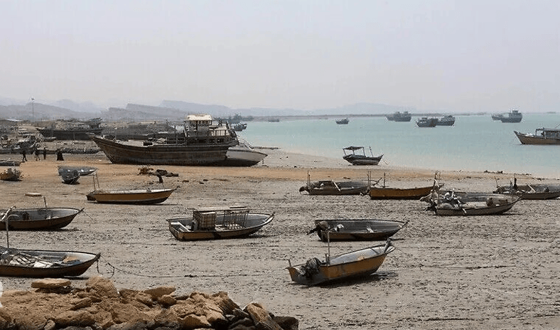 وسائل إعلام إيرانية: انفجارات قرب جزيرة قشم في مضيق هرمز