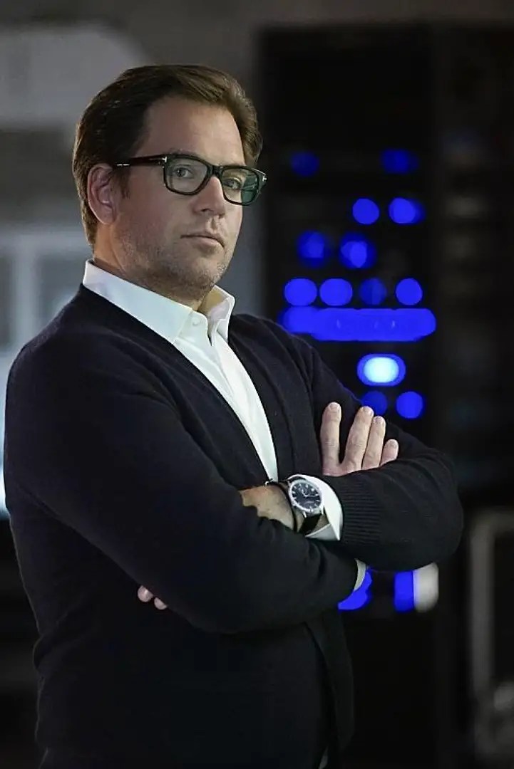 Bull and chunk aim to prove that their client, a woman on trial for murder, committed the crime due to a lack of behavioral control caused by a brain tumor; Dr Jason Bull Bull Actor Tv Series