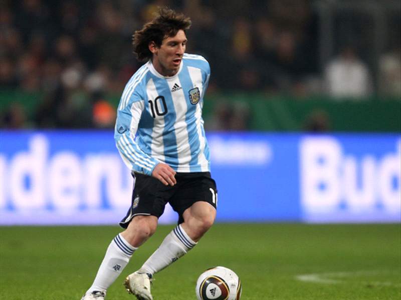 We'll be keeping an eye out for messi in world cup 2010. Argentina Tak Mampu Maksimalkan Potensi Messi Goal Com