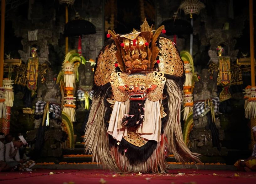 6 Tari Adat Tradisional Bali Paling Populer - Sering Jalan