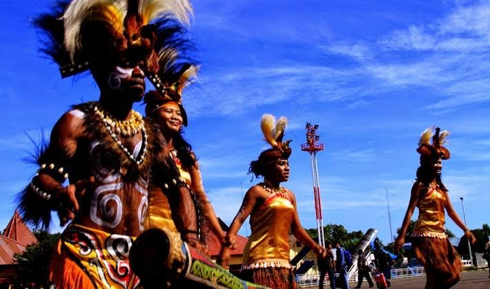 6 Tari Adat Tradisional Asal Papua - Sering Jalan