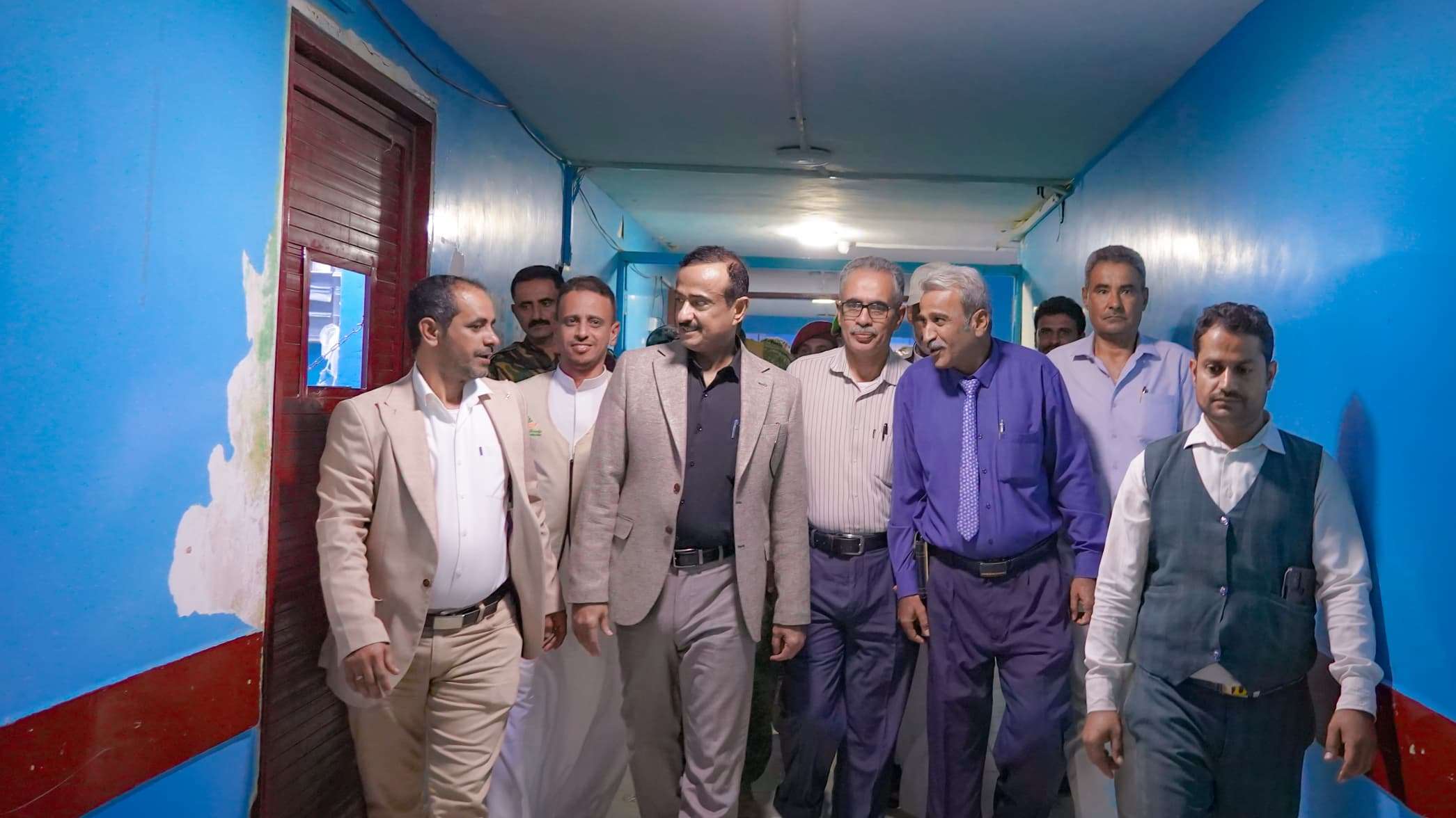بن الوزير يدشّن العمليات الجراحية لمخيم العيون بمستشفى شبوة العام للأمومة والطفولة