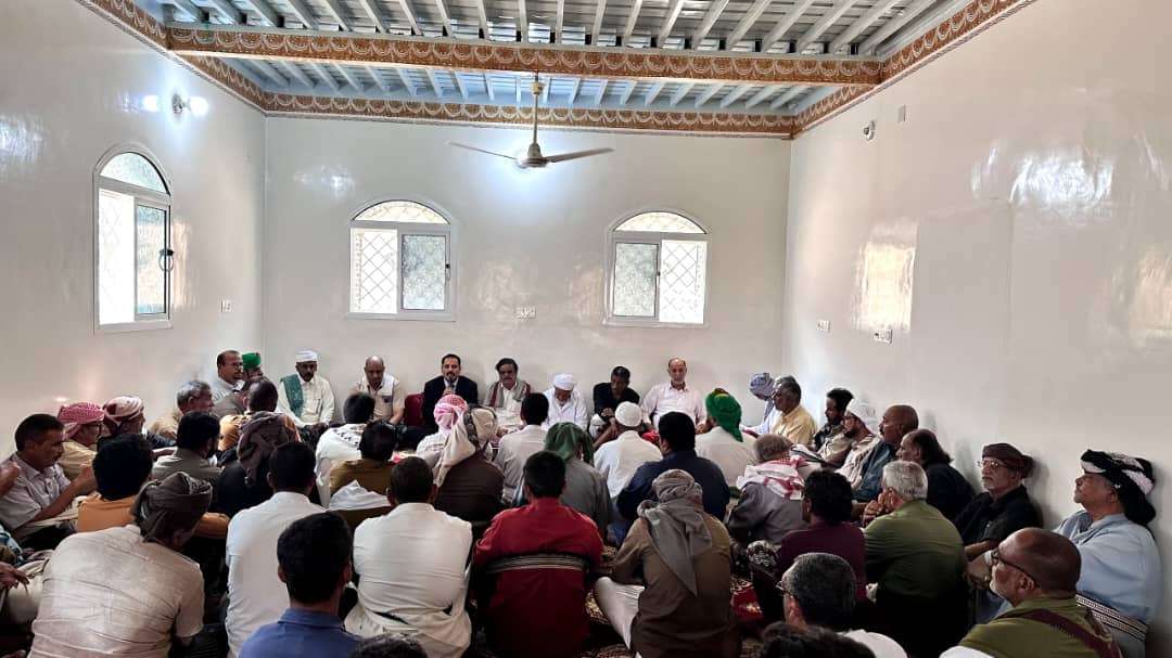 لجنة التواصل في لقاء بمديرية عمد تحذر من أزمة ادعاء التمثيل لحقوق حضرموت لجنة التواصل في لقاء بمديرية عمد تحذر من أزمة ادعاء التمثيل لحقوق حضرموت