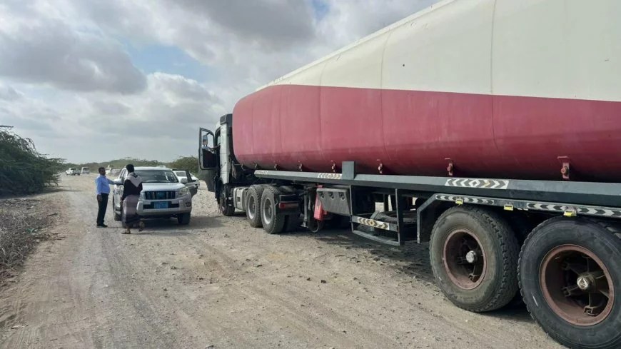 كهرباء عدن تشيد بدور أمن أبين في تأمين ناقلات النفط الخام كهرباء عدن تشيد بدور أمن أبين في تأمين ناقلات النفط الخام