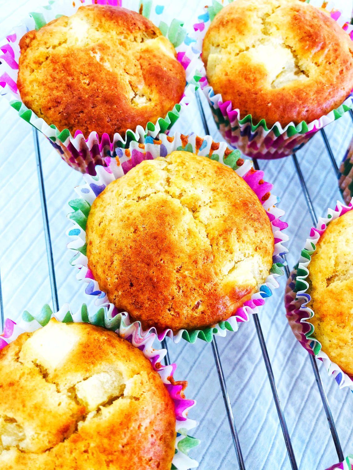 frugtmuffins med æble og pære. Luftige, lækre og nemme