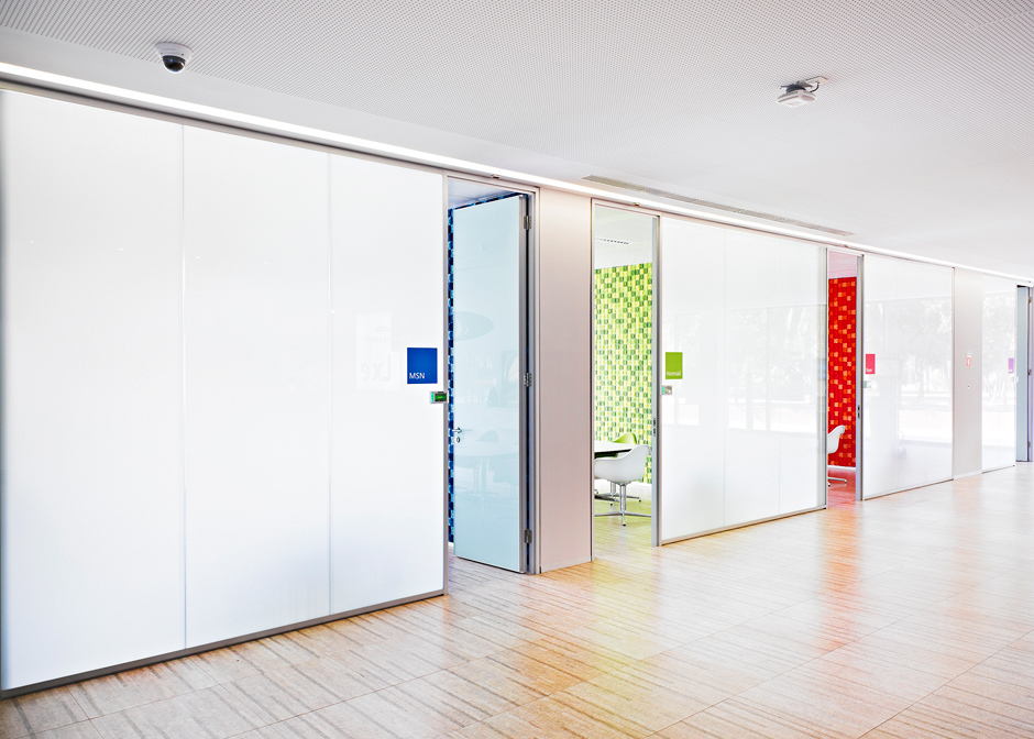 When a roof needs replacement, one of your first questions will involve cost. Switchable Glass | Privacy Glass | Smartglass International