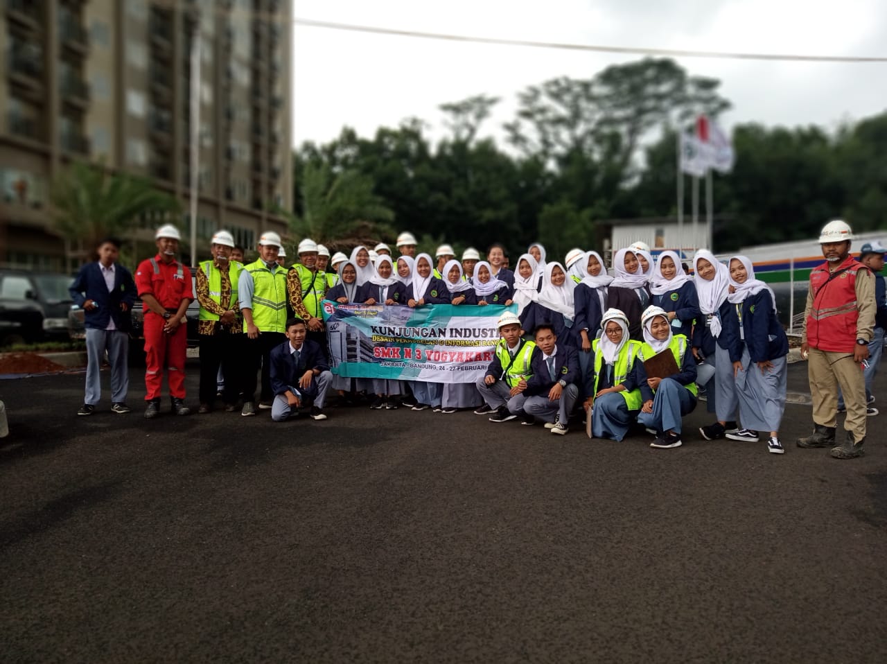 Selain sering mendapatkan kunjungan wisata, museum geologi bandung juga . Smk 3 Jogja Adakan Kunjungan Industri Smk Negeri 3 Yogyakarta