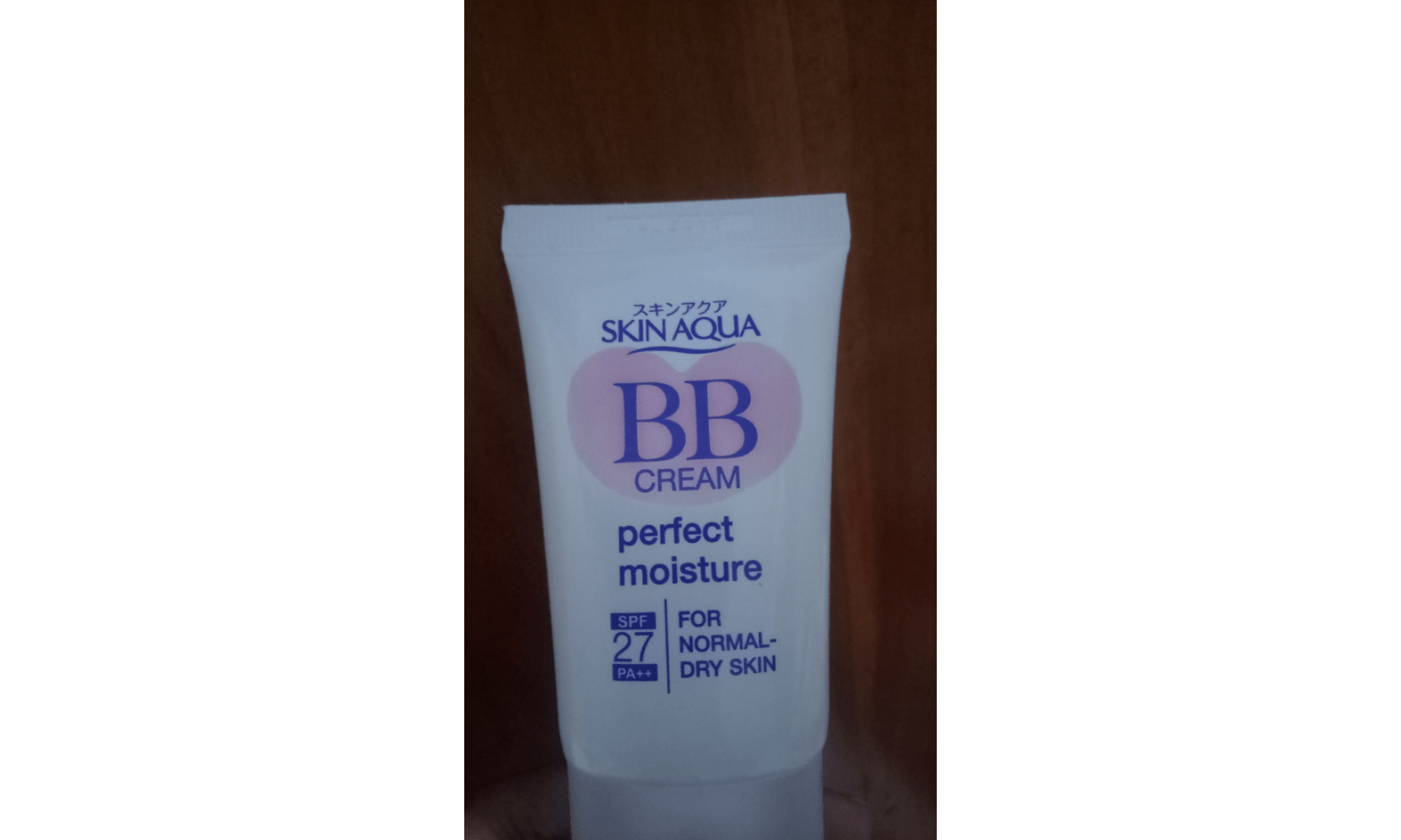Bb cream skin aqua punya teksture yang gak terlalu pekat dan tidak terlalu encer. Skin Aqua Bb Cream Perfect Moisture Review Soco By Sociolla