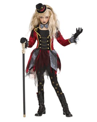 Every year, there's that one superhero film, hit tv show or viral meme that inspires everyone's costume ideas when halloween rolls around. Kids Dark Ringmaster Costume Spencer S