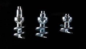 Clous à glace amovibles à visser pour pneus VL – PL – Motos – Quad –  Tracteurs … | Spevemat