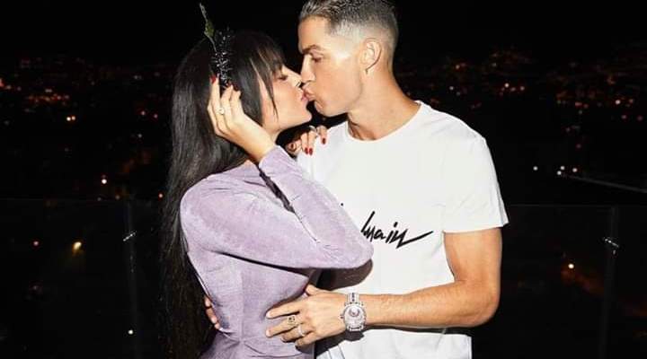 Ronaldo tells mh the secrets behind his l. Cristiano Ronaldo Family Mother Father Wife Childrens Sportslibro Com