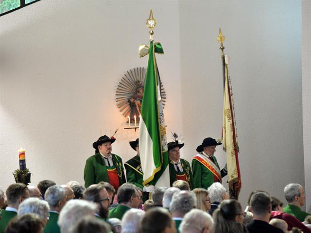 Fahnenabordnung+der+Sch%c3%bctzenkompanie.