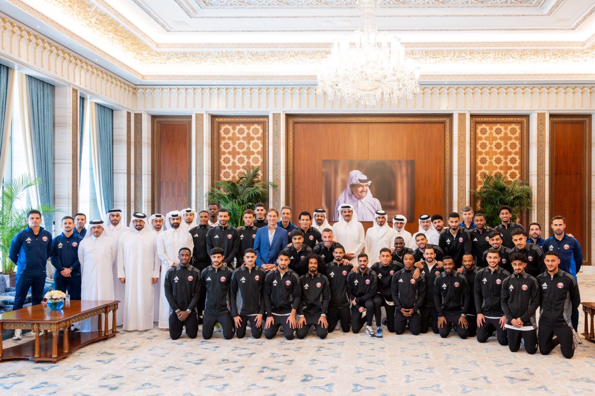 سمو الأمير يستقبل لاعبي المنتخب القطري لكرة القدم لمناسبة تأهلهم الى كأس العالم 2026&nbsp;