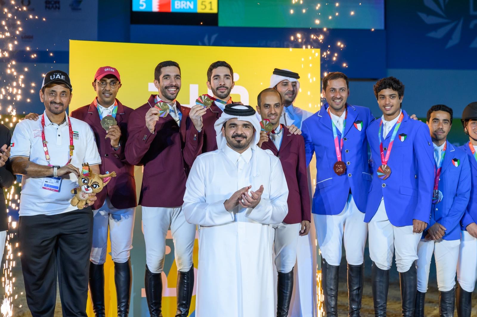 الشيخ جوعان بن حمد يتوج&nbsp;الفائزين بمنافسات الفروسية&nbsp;