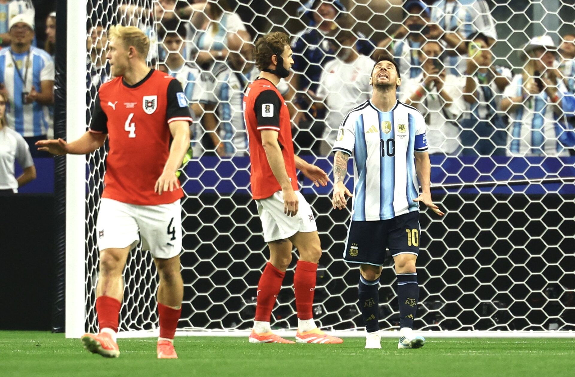 الأرجنتين تحجز مقعدها في الدور الثاني بفوزها على النمسا بهدفي ميسي&nbsp;