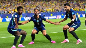 البرازيل الأوفر حظاً يسعى لتخطي اسكتلندا المتطلعة لكتابة التاريخ في المجموعة الثالثة 