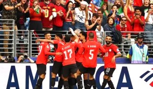 منتخب مصر يحقق تأهلا غير مسبوق الى دور ال 32 بعد تعادله مع ايران