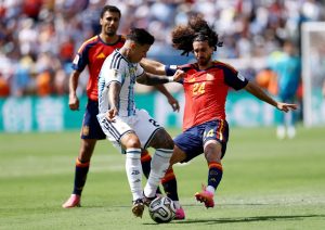 المنتخب الإسباني يتوج بلقب كأس العالم بفوزه على الأرجنتين بهدف توريس