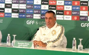 جوجيوس دونيس: سنقاتل من أجل تحقيق الانتصار أمام المنتخب العماني 